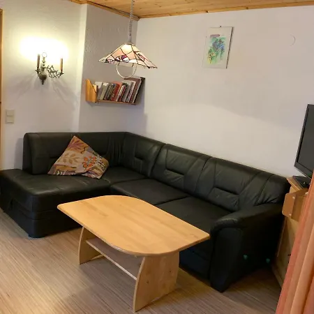 Haus Joerg شقة